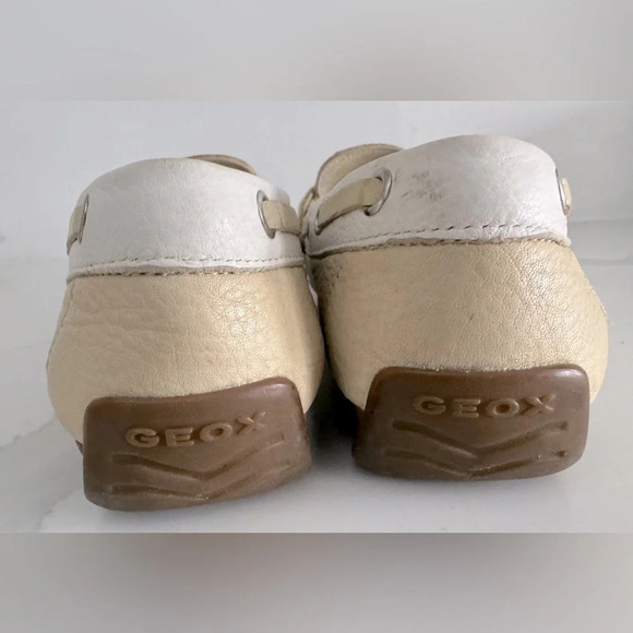 GEOX respira Leather cream beige Flats moccasins loafers preppy slip on soft US7 - Picture 5 of 6